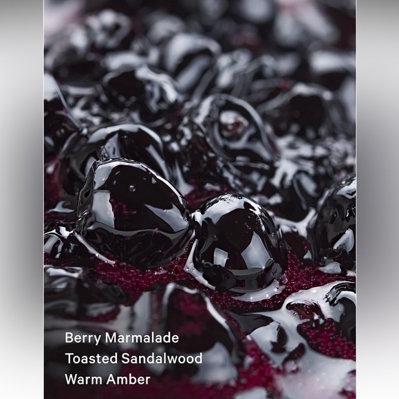 Victoria's Secret Twilight Amber Berry Fragrance Lotion - Picture 2 of 6